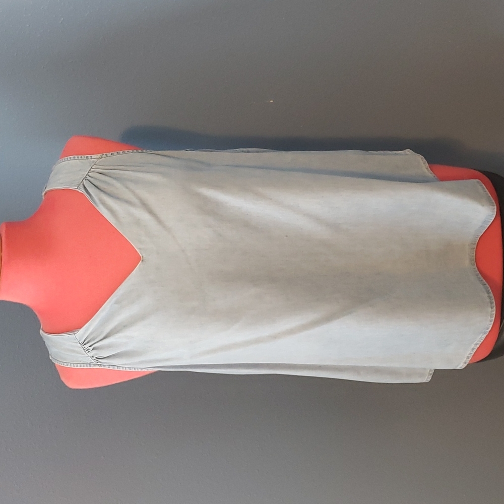 Old Navy chambray tank